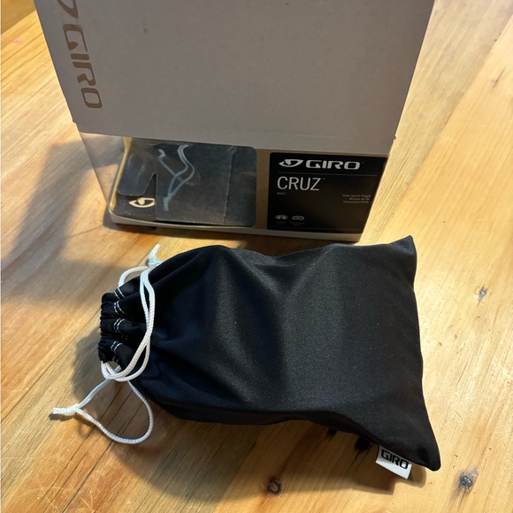 Giro Cruz Bright Green Adult Ski Goggles Expansion View - Picture 6 of 8